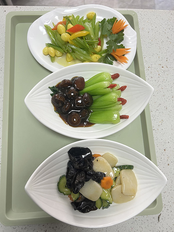美味月子餐